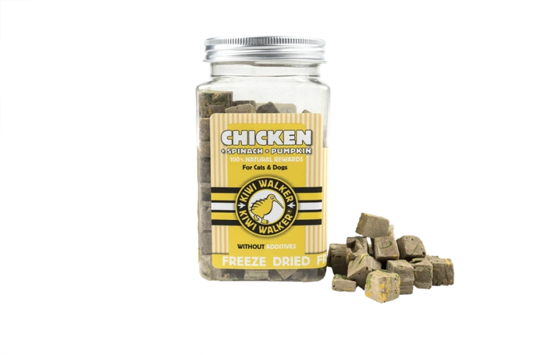 Kiwi Walker 100% WĄTRÓBKA DROBIOWA + SZPINAK + DYNIA liofilizowane smaczki 100g