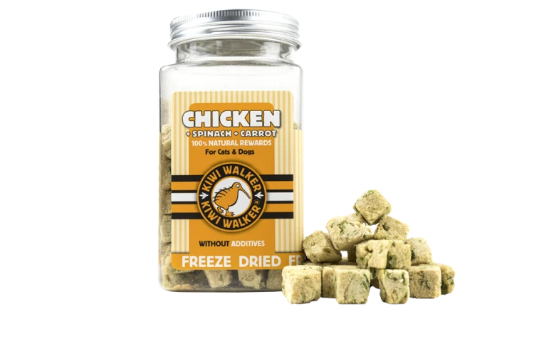 Kiwi Walker 100% KURCZAK + SZPINAK + MARCHEWKA liofilizowane smaczki 65g