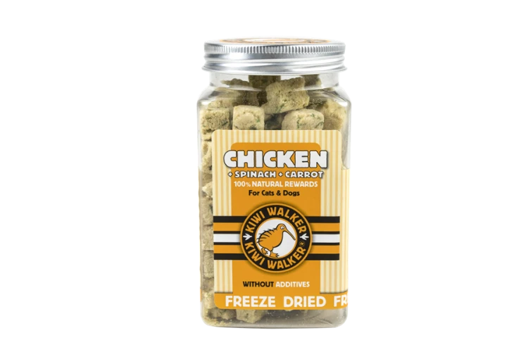 Kiwi Walker 100% KURCZAK + SZPINAK + MARCHEWKA liofilizowane smaczki 65g