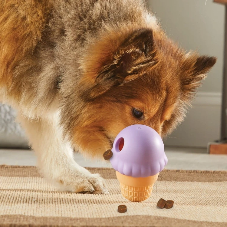 Brightkins Zabawka na przysmaki Small Ice Cream Cone MAŁY WAFELEK LODOWY